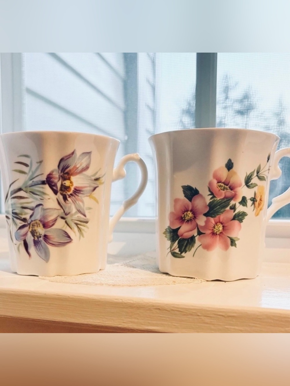 Floral Porcelain Coffee Mug Set Royal Grafton and Canada Classic EUC